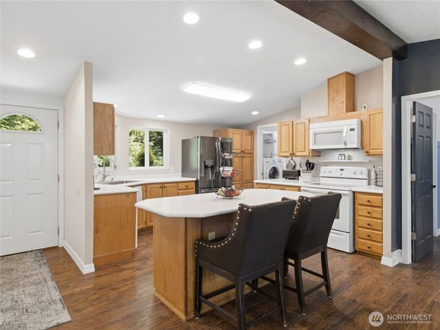 17023 76th Street Ct E, Sumner, WA 98390