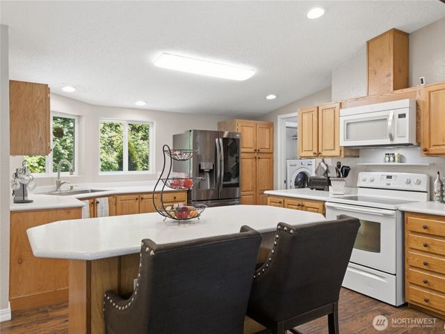 17023 76th Street Ct E, Sumner, WA 98390