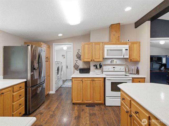 17023 76th Street Ct E, Sumner, WA 98390