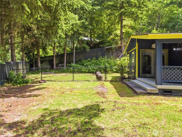 17023 76th Street Ct E, Sumner, WA 98390