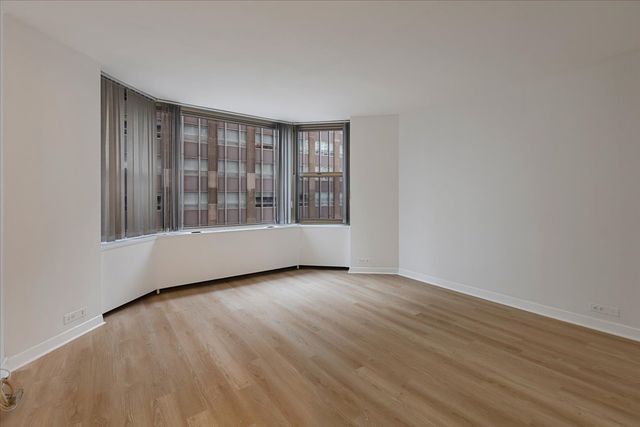 535 N Michigan Avenue 905, Chicago, IL 60611