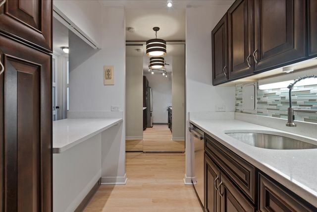 535 N Michigan Avenue 905, Chicago, IL 60611