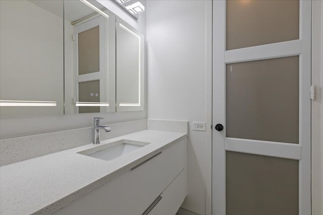 535 N Michigan Avenue 905, Chicago, IL 60611