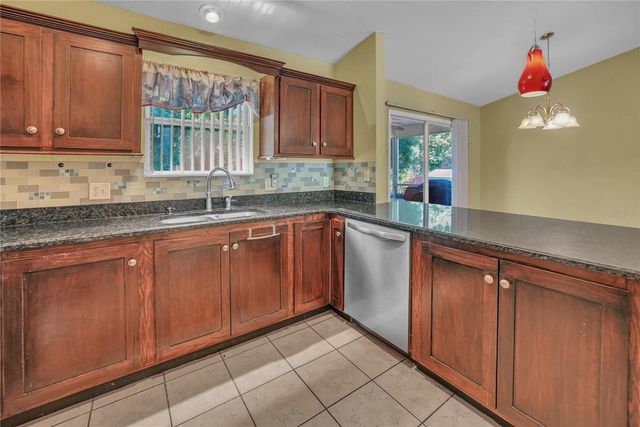 3624 TROUT AVENUE, Fruitland Park, FL 34731