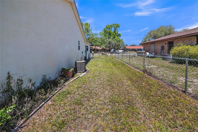 3624 TROUT AVENUE, Fruitland Park, FL 34731