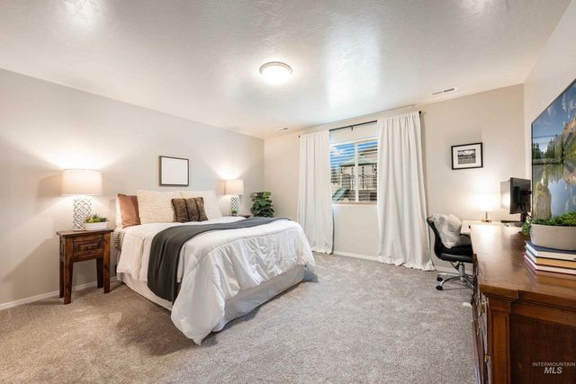 2983 W Mcintosh St, Kuna, ID 83634