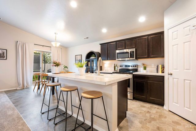 2983 W Mcintosh St, Kuna, ID 83634