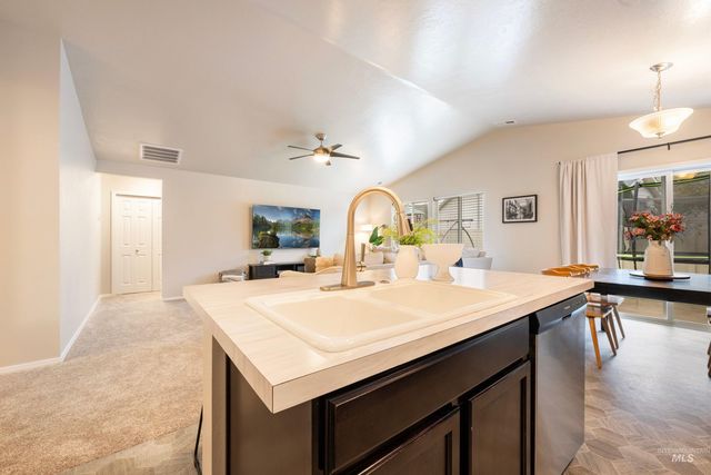 2983 W Mcintosh St, Kuna, ID 83634