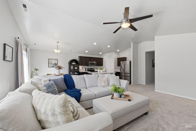 2983 W Mcintosh St, Kuna, ID 83634