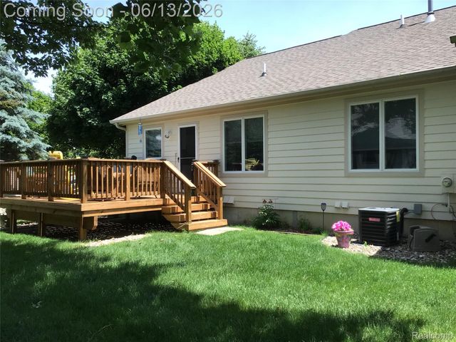 6052 Belmont Court, Grand Blanc Charter Township, MI 48439