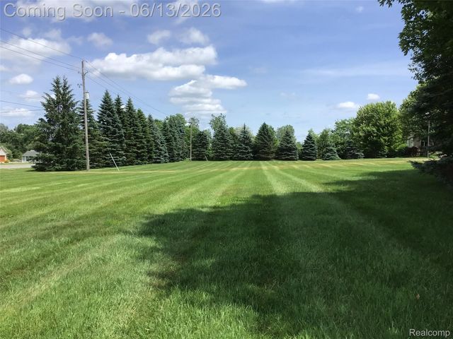 6052 Belmont Court, Grand Blanc Charter Township, MI 48439