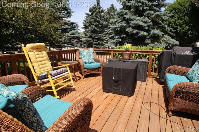 6052 Belmont Court, Grand Blanc Charter Township, MI 48439