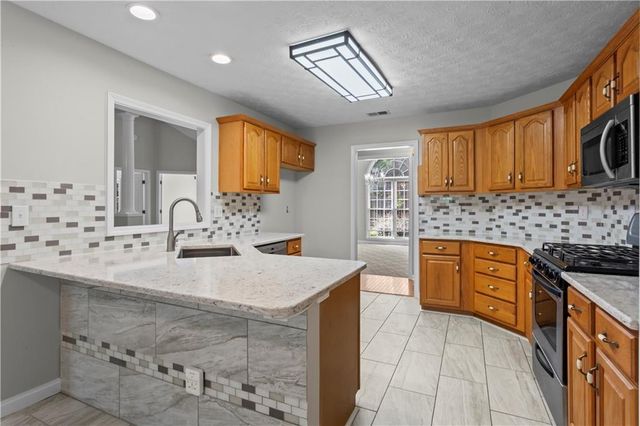299 Heights Lane, Acworth, GA 30101