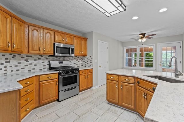 299 Heights Lane, Acworth, GA 30101