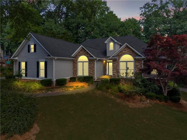 299 Heights Lane, Acworth, GA 30101
