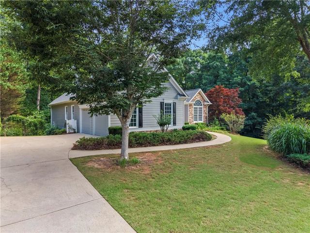 299 Heights Lane, Acworth, GA 30101