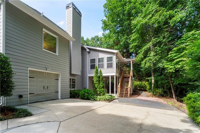 299 Heights Lane, Acworth, GA 30101