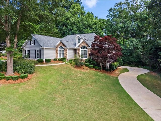 299 Heights Lane, Acworth, GA 30101
