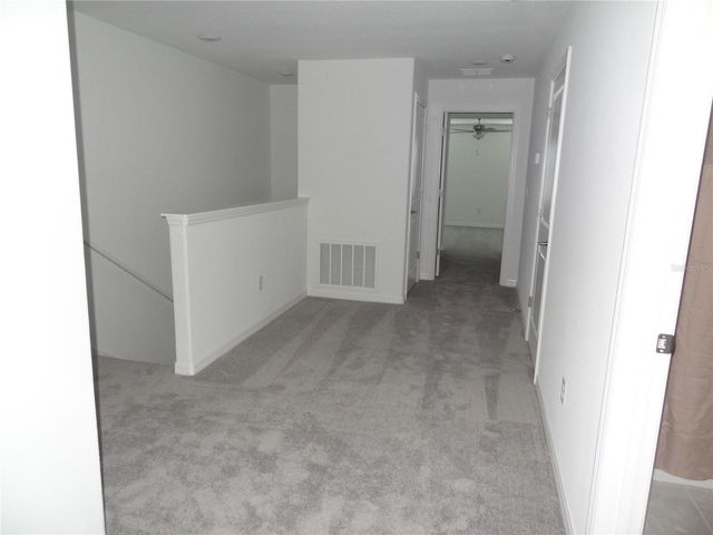 5220 FORUM BOULEVARD, Holiday, FL 34690