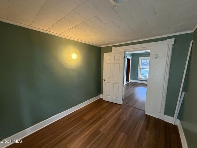 7 Division Street, Gloversville, NY 12078