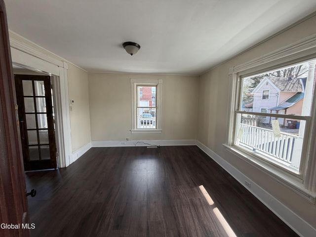 7 Division Street, Gloversville, NY 12078