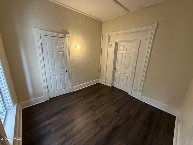 7 Division Street, Gloversville, NY 12078