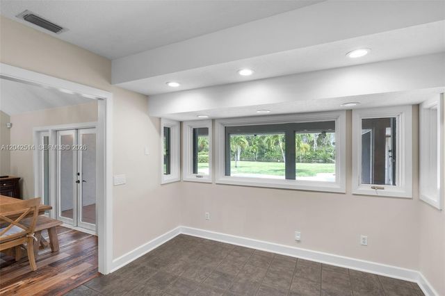 5703 Lago Del Sol Drive, Lake Worth, FL 33449