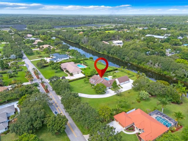 5703 Lago Del Sol Drive, Lake Worth, FL 33449