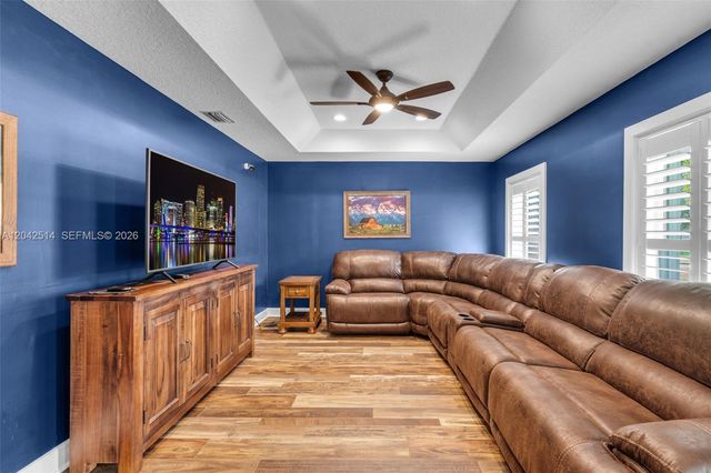 5703 Lago Del Sol Drive, Lake Worth, FL 33449