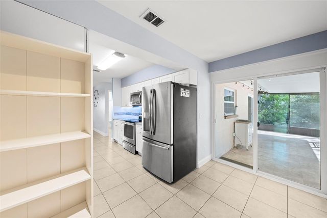 6701 LARIMER DRIVE, Tampa, FL 33615