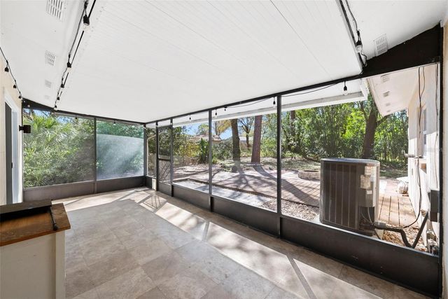 6701 LARIMER DRIVE, Tampa, FL 33615