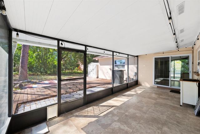 6701 LARIMER DRIVE, Tampa, FL 33615