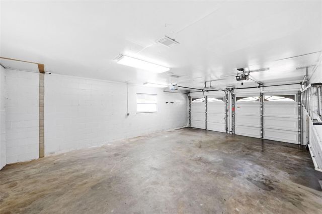 6701 LARIMER DRIVE, Tampa, FL 33615