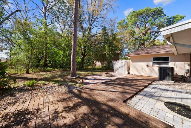 6701 LARIMER DRIVE, Tampa, FL 33615