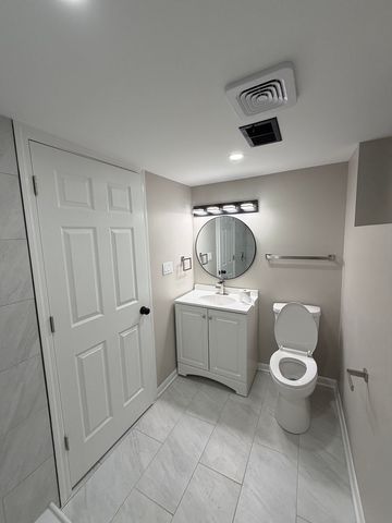 9534 S Yale Avenue, Chicago, IL 60628