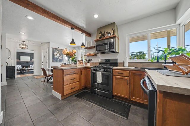 169 N. Main St., Angels Camp, CA 95222