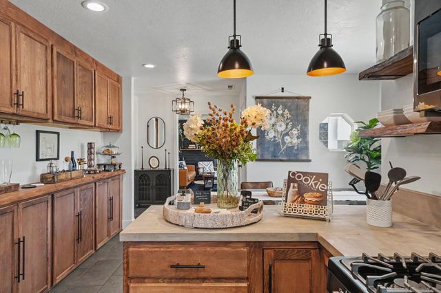 169 N. Main St., Angels Camp, CA 95222