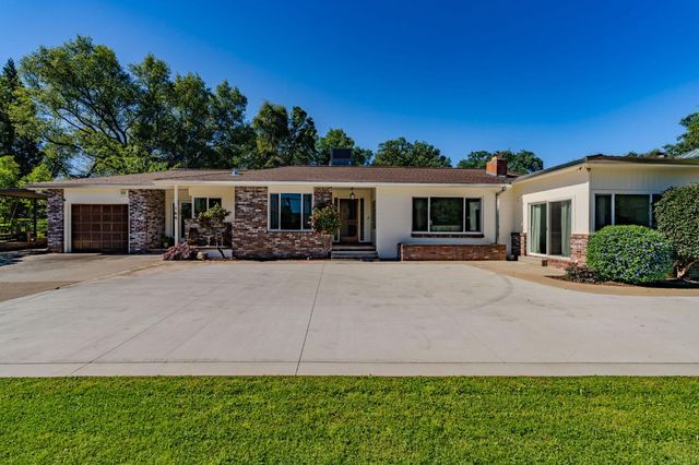 169 N. Main St., Angels Camp, CA 95222