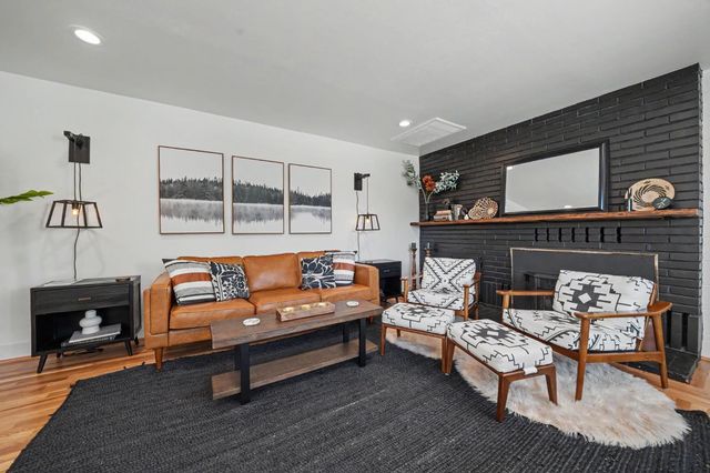 169 N. Main St., Angels Camp, CA 95222