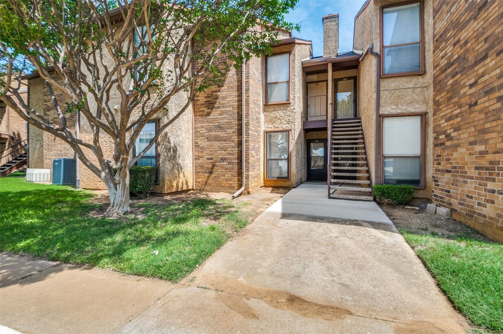 1109 Calico Lane 1811, Arlington, TX 76011 — photo 2