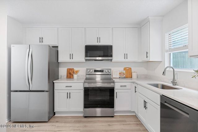 10962 TRACI LYNN Drive, Jacksonville, FL 32218