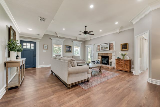 130 Vz County Road 3509, Edgewood, TX 75117
