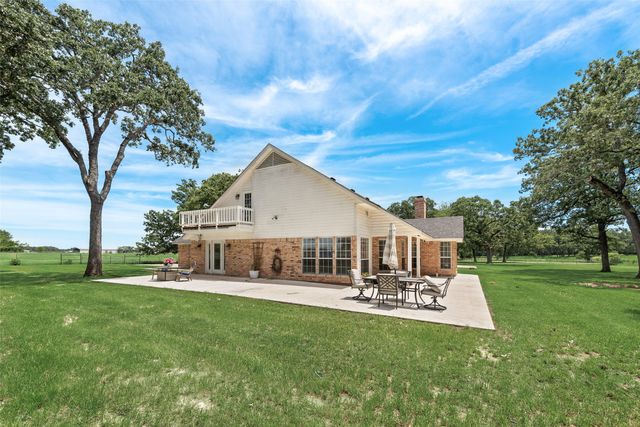 130 Vz County Road 3509, Edgewood, TX 75117