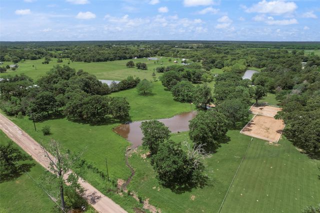 130 Vz County Road 3509, Edgewood, TX 75117