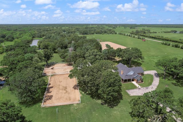 130 Vz County Road 3509, Edgewood, TX 75117