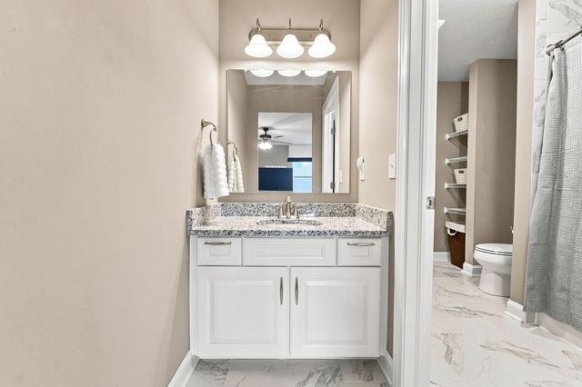 6117 Brookview Manor Drive, Galena, OH 43021