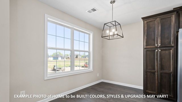 1585 Fredrick Dr, Clarksville, TN 37042