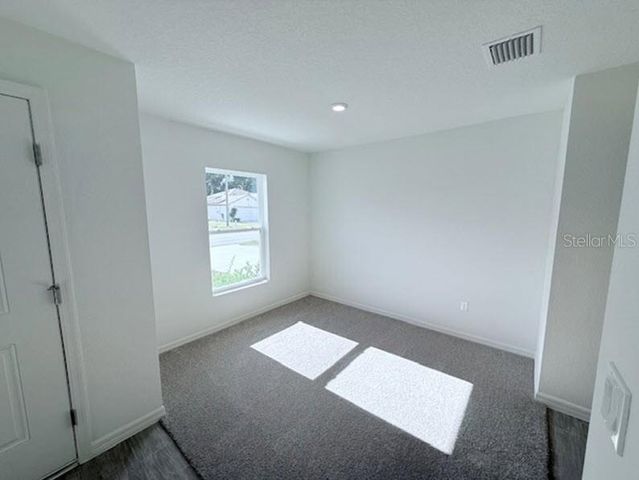25 ROUND THORN DRIVE, Palm Coast, FL 32164
