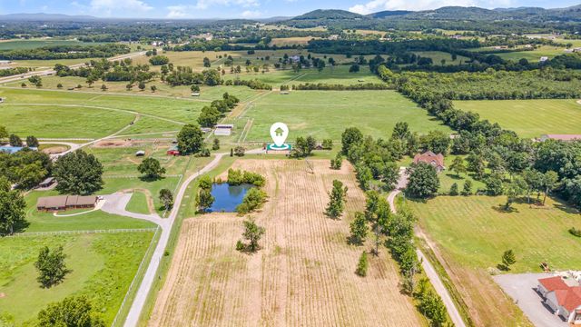 129 Highway 82 East, Bell Buckle, TN 37020