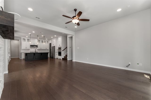 1565 Amesbury Way, Farmers Branch, TX 75234